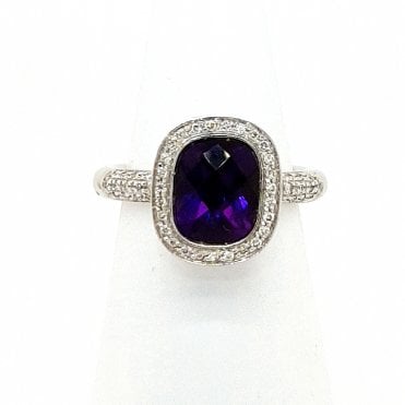 18ct w/g Amethyst and Diamond Ring