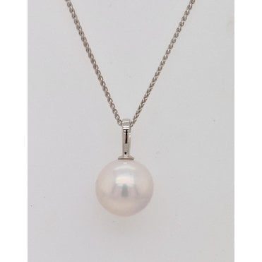 Cultured Fresh Water Pearl Pendant and chain 9ct white gold