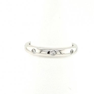 Diamond set wedding ring