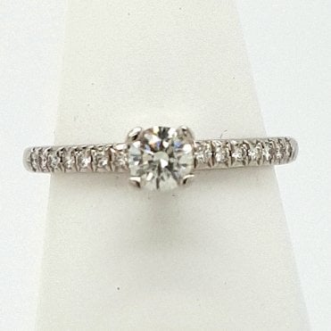 Diamond Solitaire Ring in Platinum