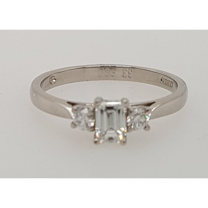 Bramwells Gorgeous 3 stone diamond ring Platinum