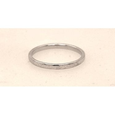 Pre-owned 2mm band in 18ct white gold
