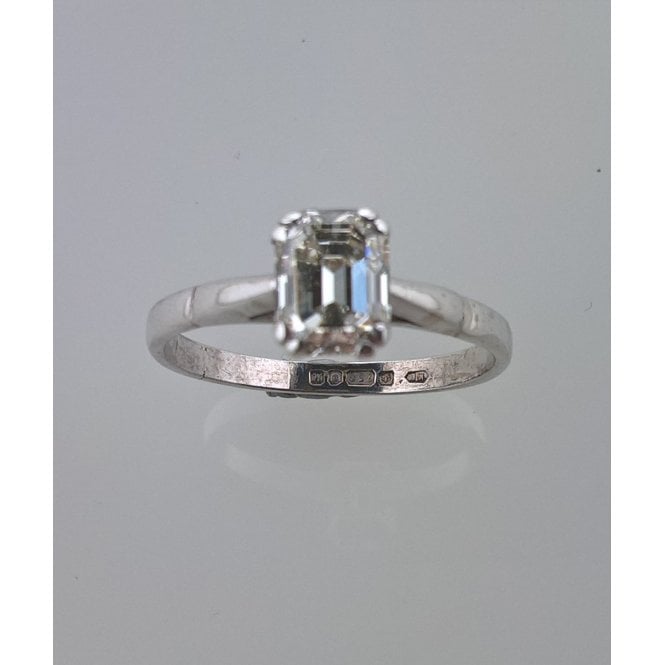 Pre-owned Emerald Cut Diamond Ring in18ct White Gold est 1.48cts