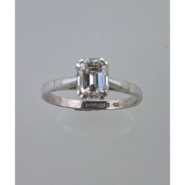 Pre-owned Emerald Cut Diamond Ring in18ct White Gold est 1.48cts