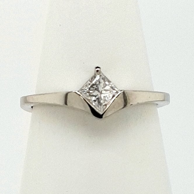 Princess Cut Diamond Solitaire Ring 0.41cts in Platinum